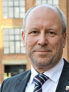 Guben bestätigt Fred Mahro im Amt