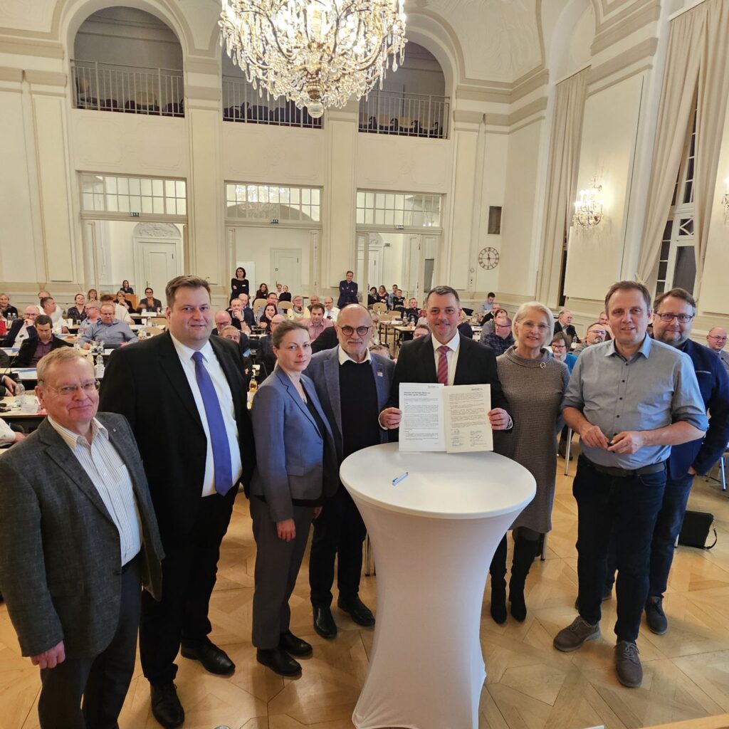 Notruf aus Bautzen: Einen Forderungskatalog schickten Landrat Udo Witschas (CDU) und die Kreisräte im Dezember nach Dresden. Foto: LRA Bautzen