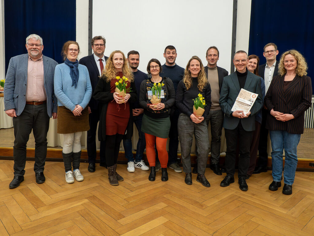 Projektleiter Robert Knippschild (5.v.r.) und sein Projektteam. Foto: H. Hensel/IÖR-Media