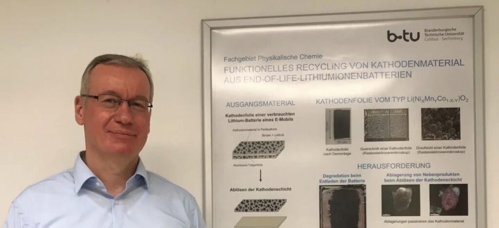 Jörg Acker am BTU-Fachgebiet für Physikalische Chemie in Senftenberg. Foto: NL