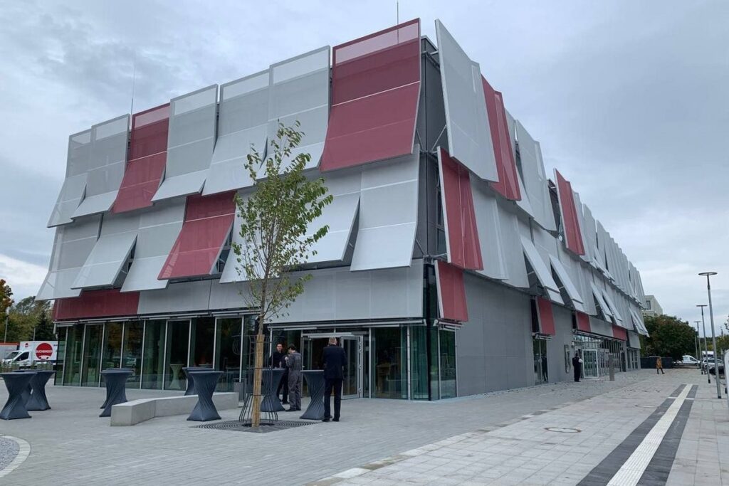 Vom Gründungszentrum Startblock B2 auf dem aus will demnächst das Lausitz-Lab Medienbildung in Südbrandenburg koordinieren. Foto: EGC 
