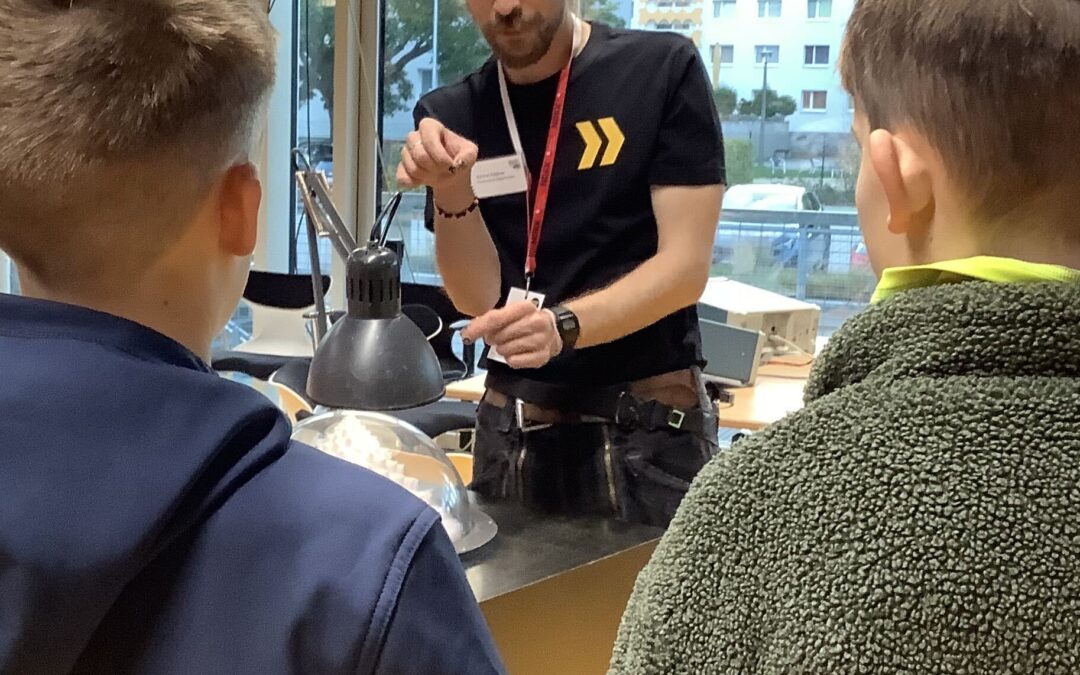 Hightech für Jugendliche – und gegen Gewalt